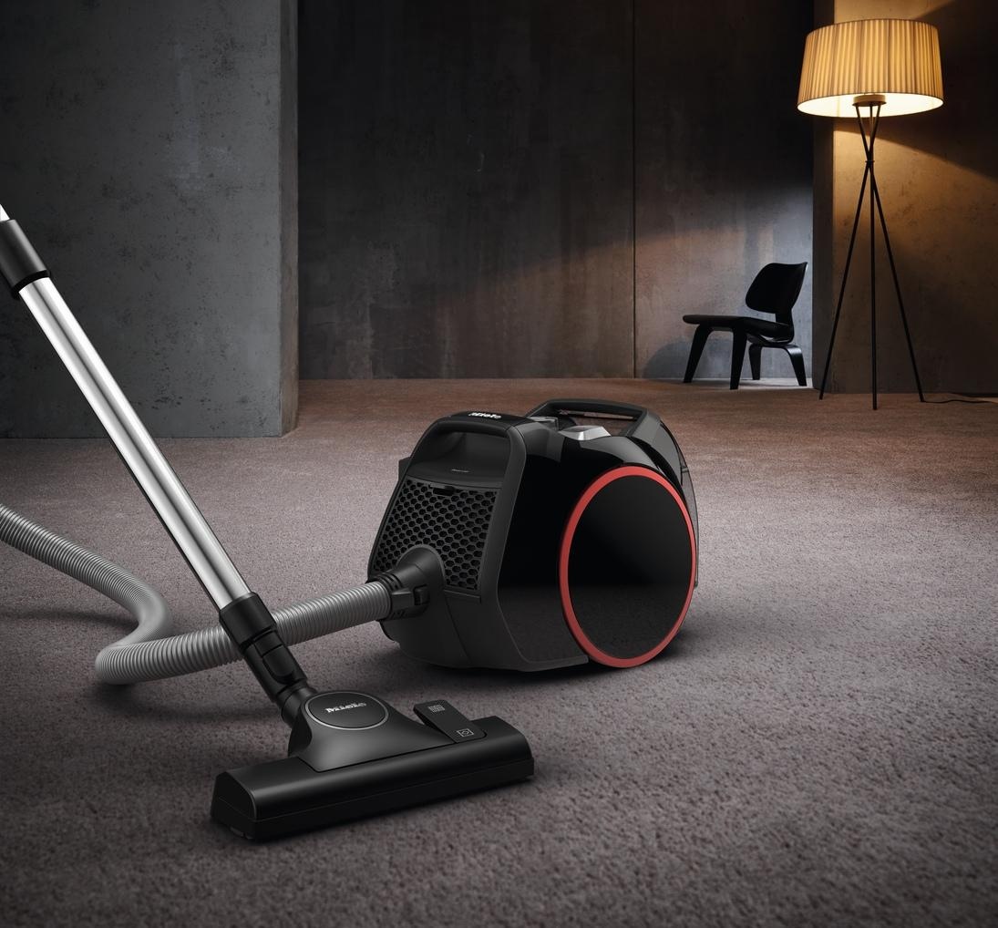 Miele beutelloser Staubsauger Boost CX1